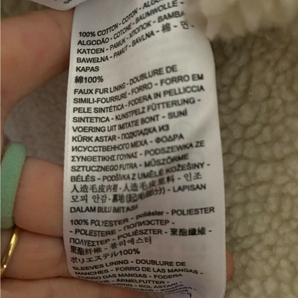 Levi’s Women’s Sherpa Lined Corduroy Jacket, XS - Picture 4 of 4